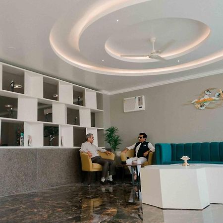Hotel Grand Lotus Димапур Экстерьер фото